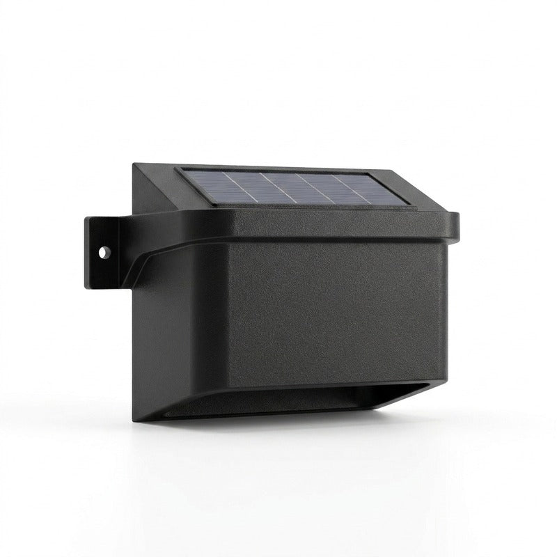 GloGarden wall-washers clean